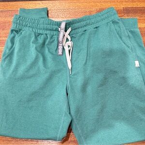Vuori Performance Joggers